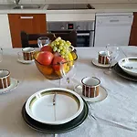 Ana Apartamento Kali