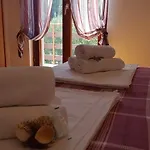 Ana *